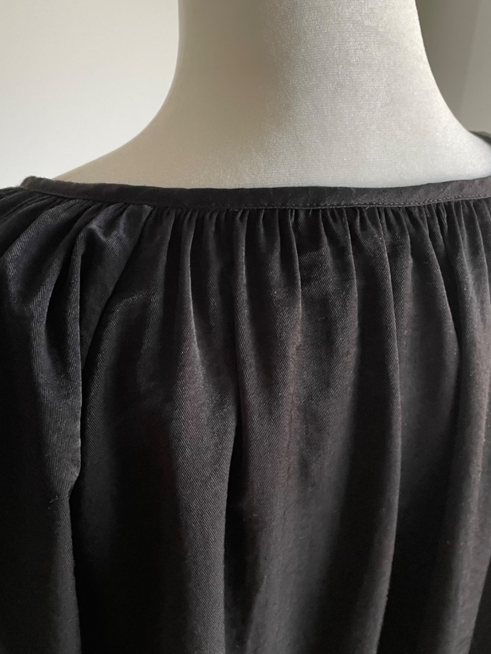 Ava & Viv Black Tunic Blouse with Keyhole and Tie Front, Size 2X - Picture 2 of 13